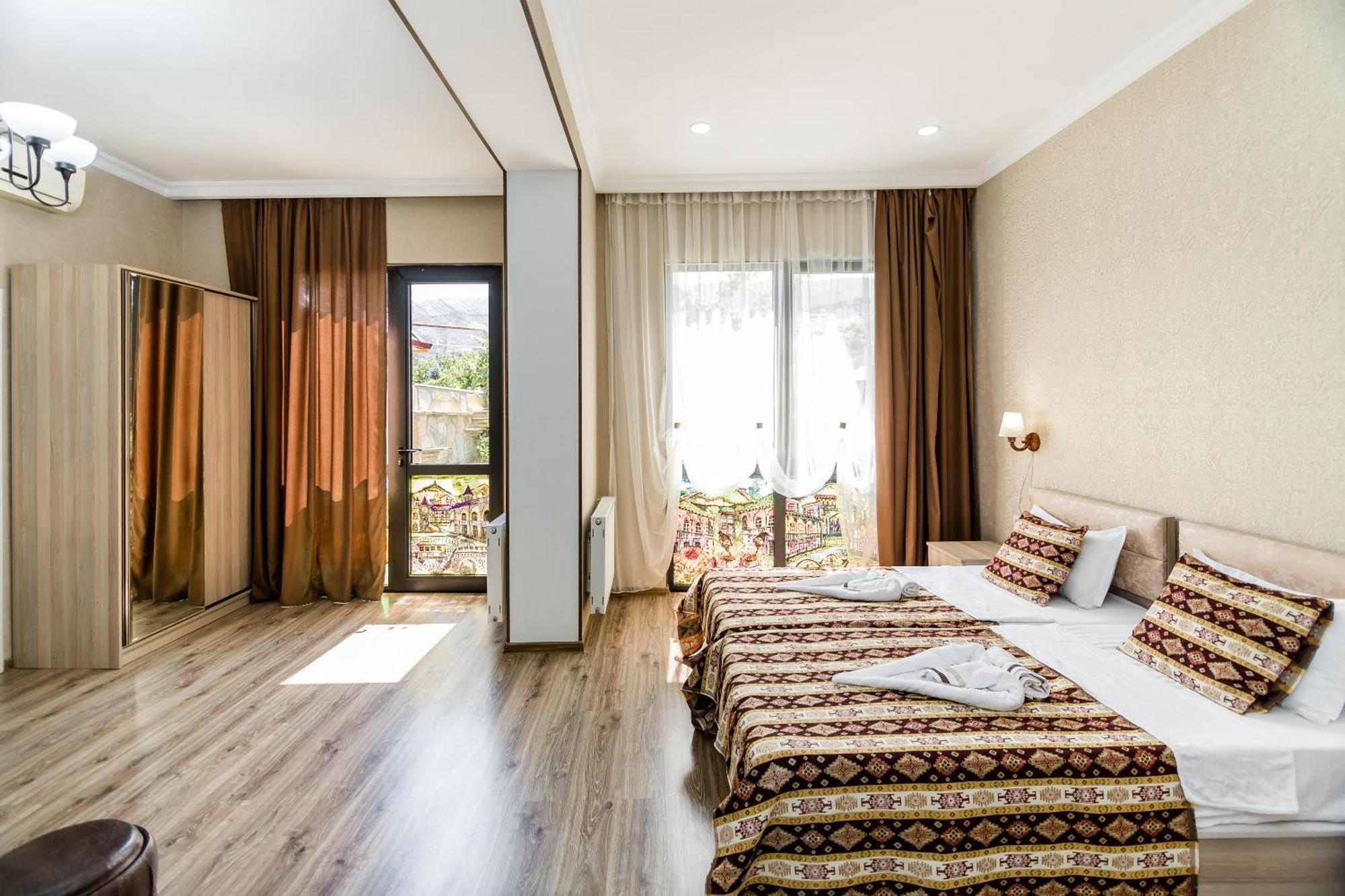 The Oldest Tbilisi Hotell Eksteriør bilde